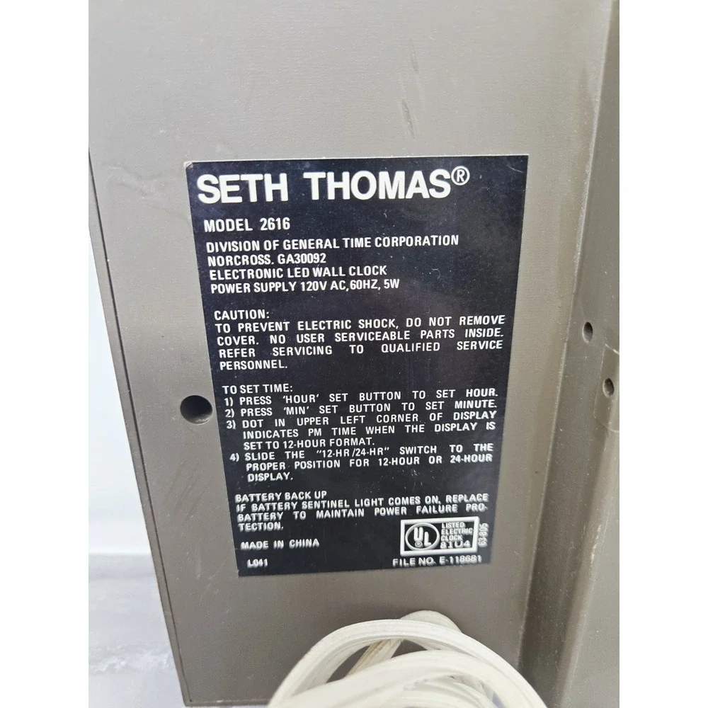 Vtg Seth Thomas Clock Model 2616 Electric LED Digital Wall MCM Wood Grain ~WORKS
